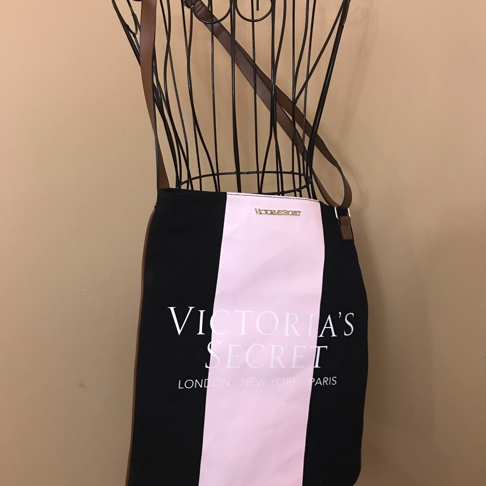 Victoria Secret crossbody purse